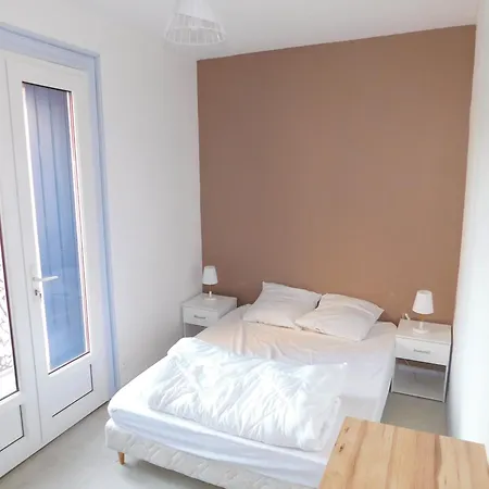 Appartement Tout Equipe A 600M Du Centre Thermal Lamalou-les-Bains Exterior photo