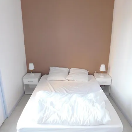 Appartement Tout Equipe A 600M Du Centre Thermal Lamalou-les-Bains Exterior photo