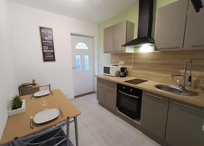 Appartement Tout Equipe A 600M Du Centre Thermal