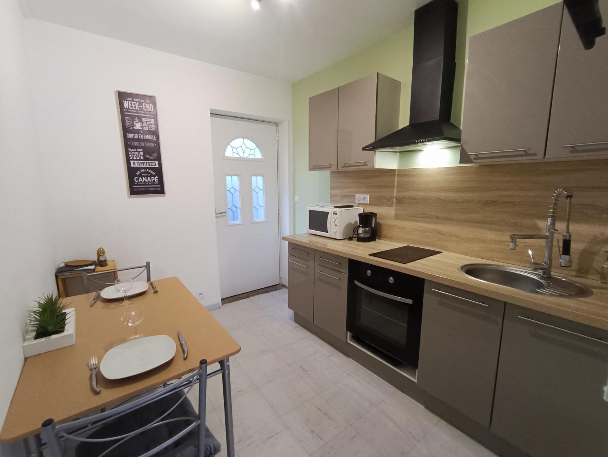 Equipe A 600m Du Centre Thermal Apartment